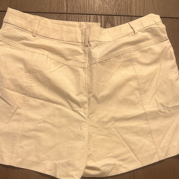 BCBGMaxAzria Cream High Waist Women's Shorts - Picture 4 of 5